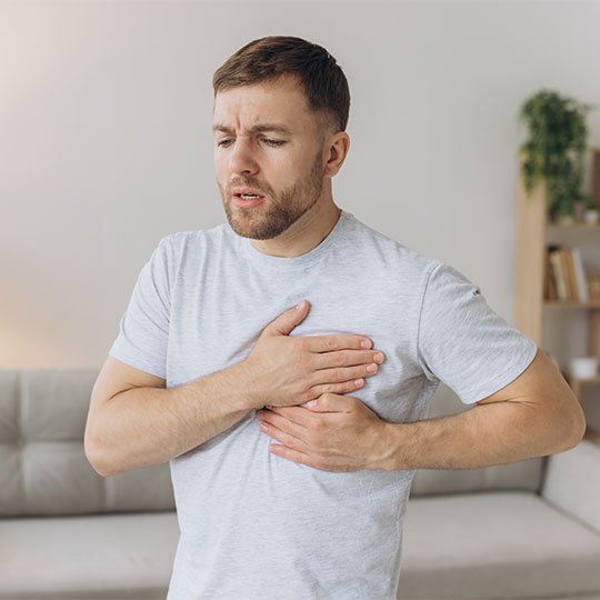 İnterkostal Nevralji Nedir Belirtileri, Nedenleri ve Tedavi Yöntemleri göğüs ağrisi